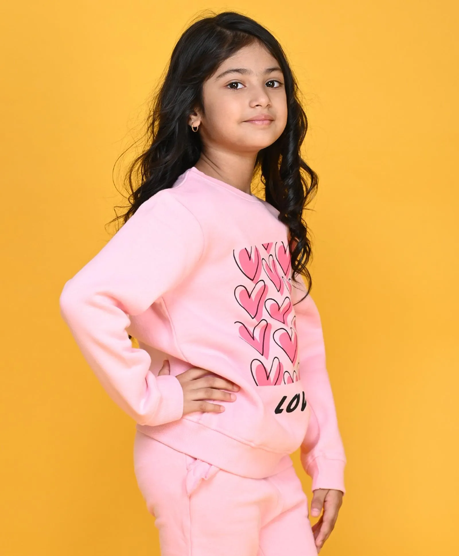 HEART BLACK GIRLS FLEECE SWEATSHIRT - PINK