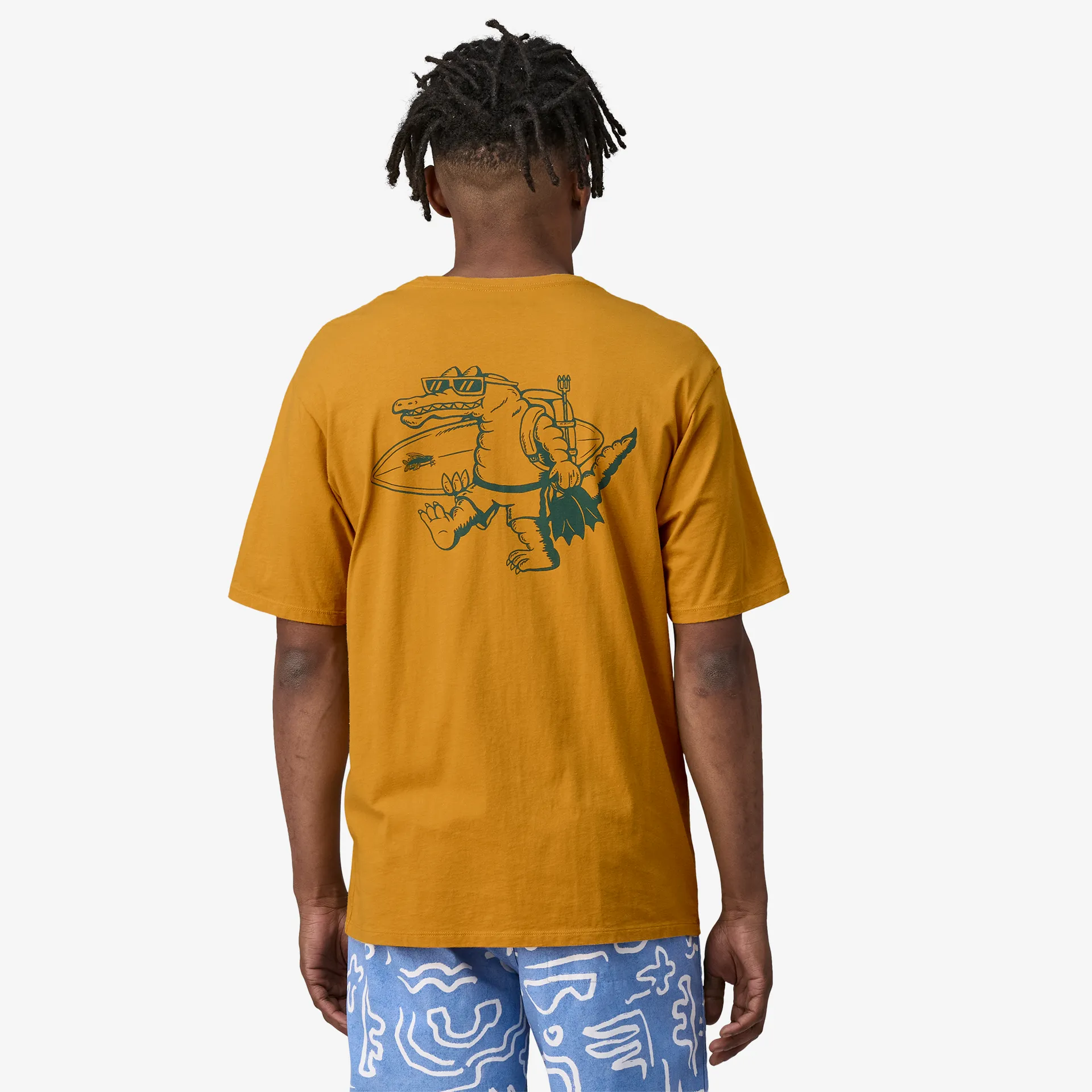 PATAGONIA M'S WATER PEOPLE ORGANIC POCKET T-SHIRT - WATER PEOPLE GATOR: PUFFER FISH GOLD